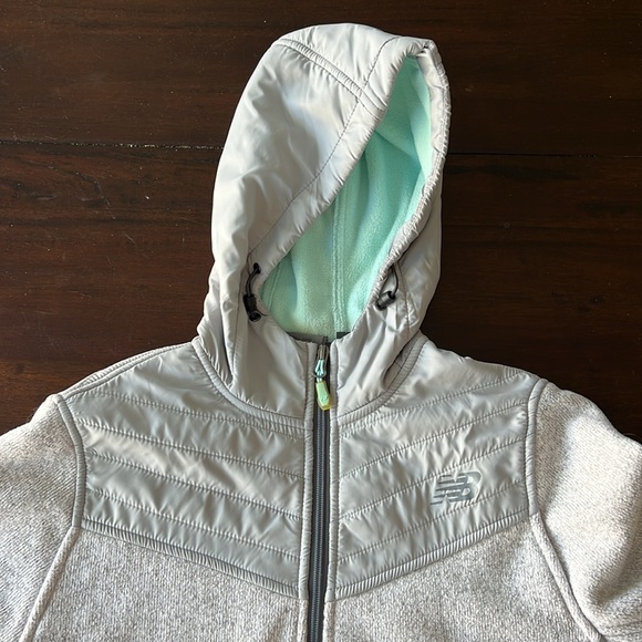 New balance Jacket - Picture 3 of 6